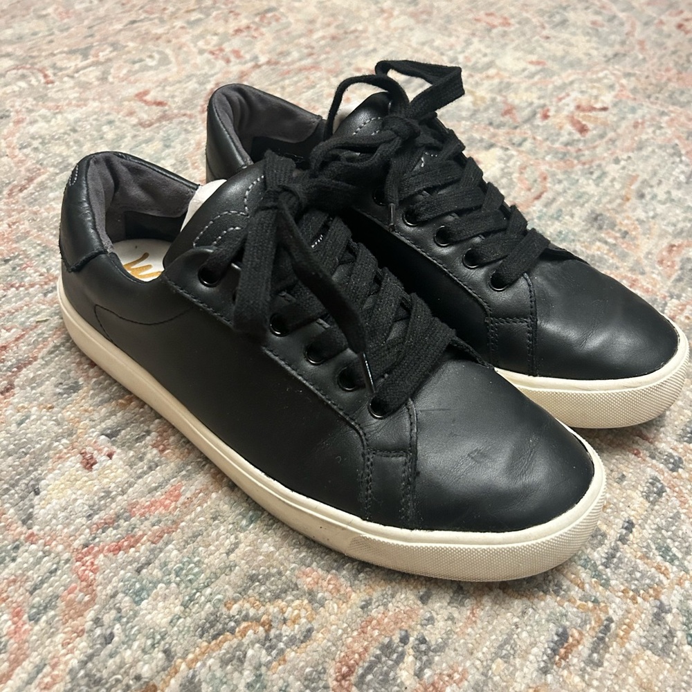 Sam Edelman Black Leather Sneakers Size 8M
